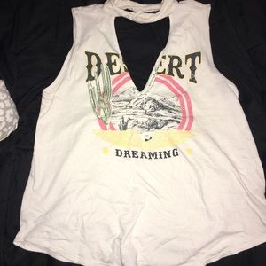 Cut V sleeveless shirt